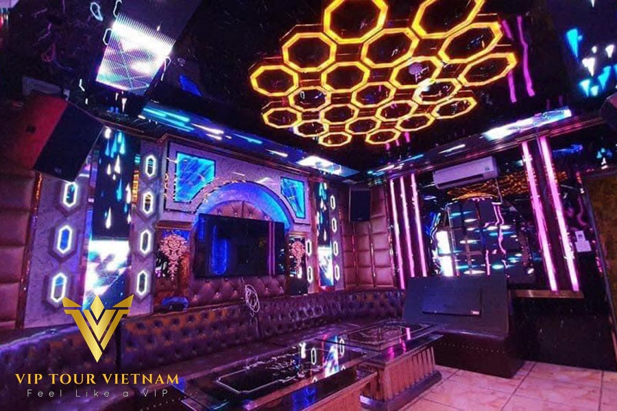 Room of Crown Karaoke in Nha Trang - VipTourVietnam