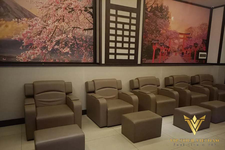 Cozy waiting area at Sakura Massage Da Nang